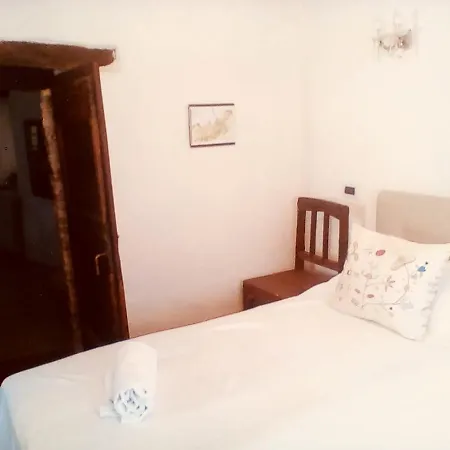 Casa Latini Bed & Breakfast *